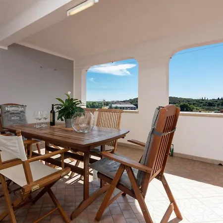 Apartment Luxury 3 Bedroom Vrsar