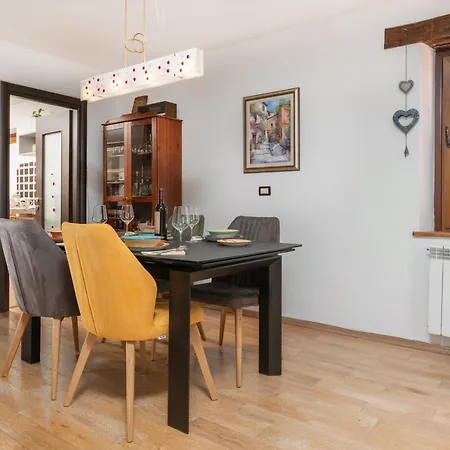 Luxury 3 Bedroom Apartment