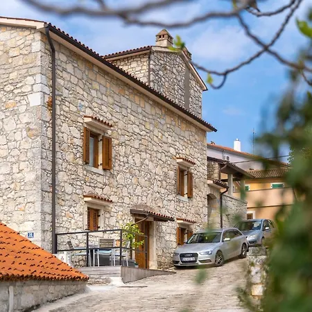 Apartment Luxury 3 Bedroom Vrsar