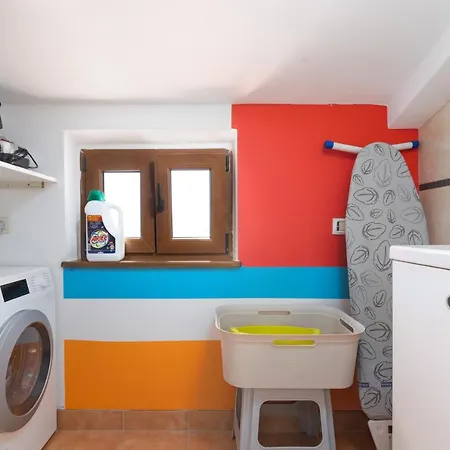 Luxury 3 Bedroom Appartamento *